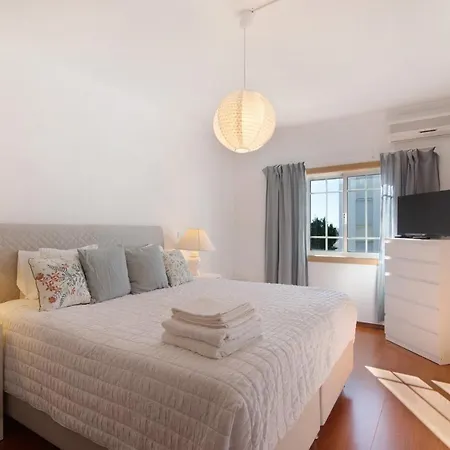 T2 Perniciario דירה אלבופיירה